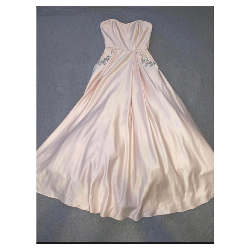 Light pink Strapless ball gown Prom Dress. Size 9